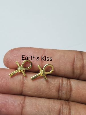 Gold plated ankh earring