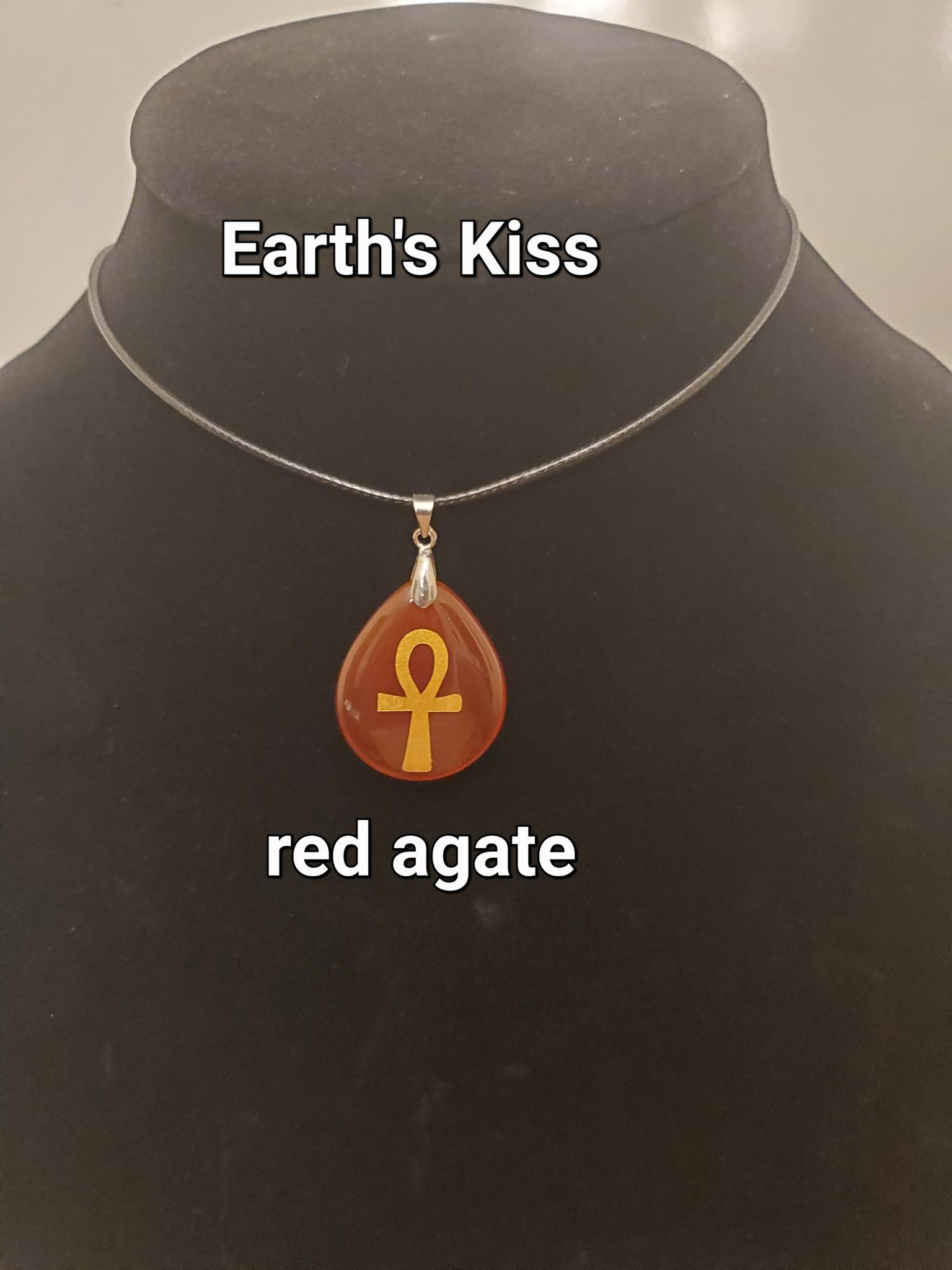 Red agate necklace