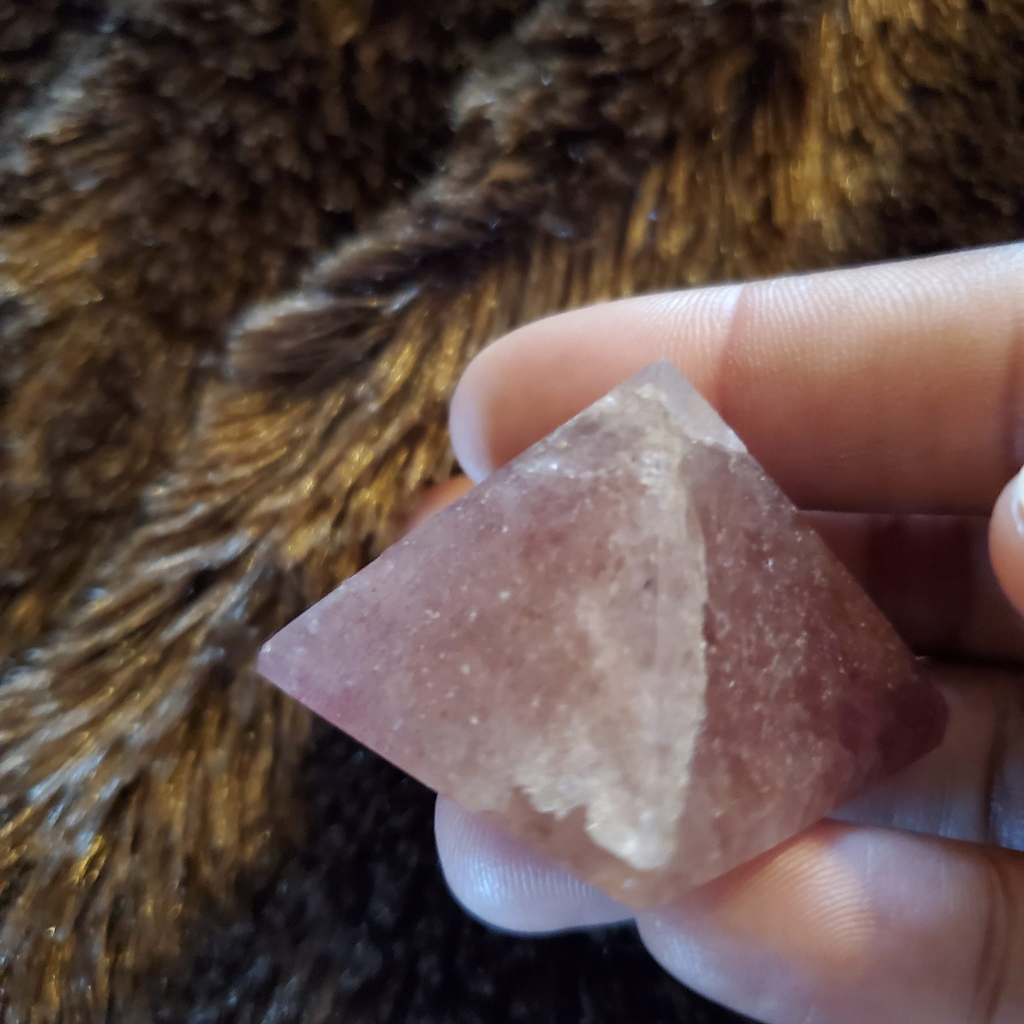 Strawberry quartz pyramid